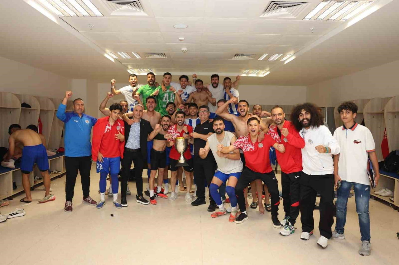 SÜPER AMATÖR PLAY-OFF LİGİ’Nİ İKİNCİ SIRADA TAMAMLAYAN AKDENİZ BELEDİYE SPOR, PLAY-OUT FİNAL...