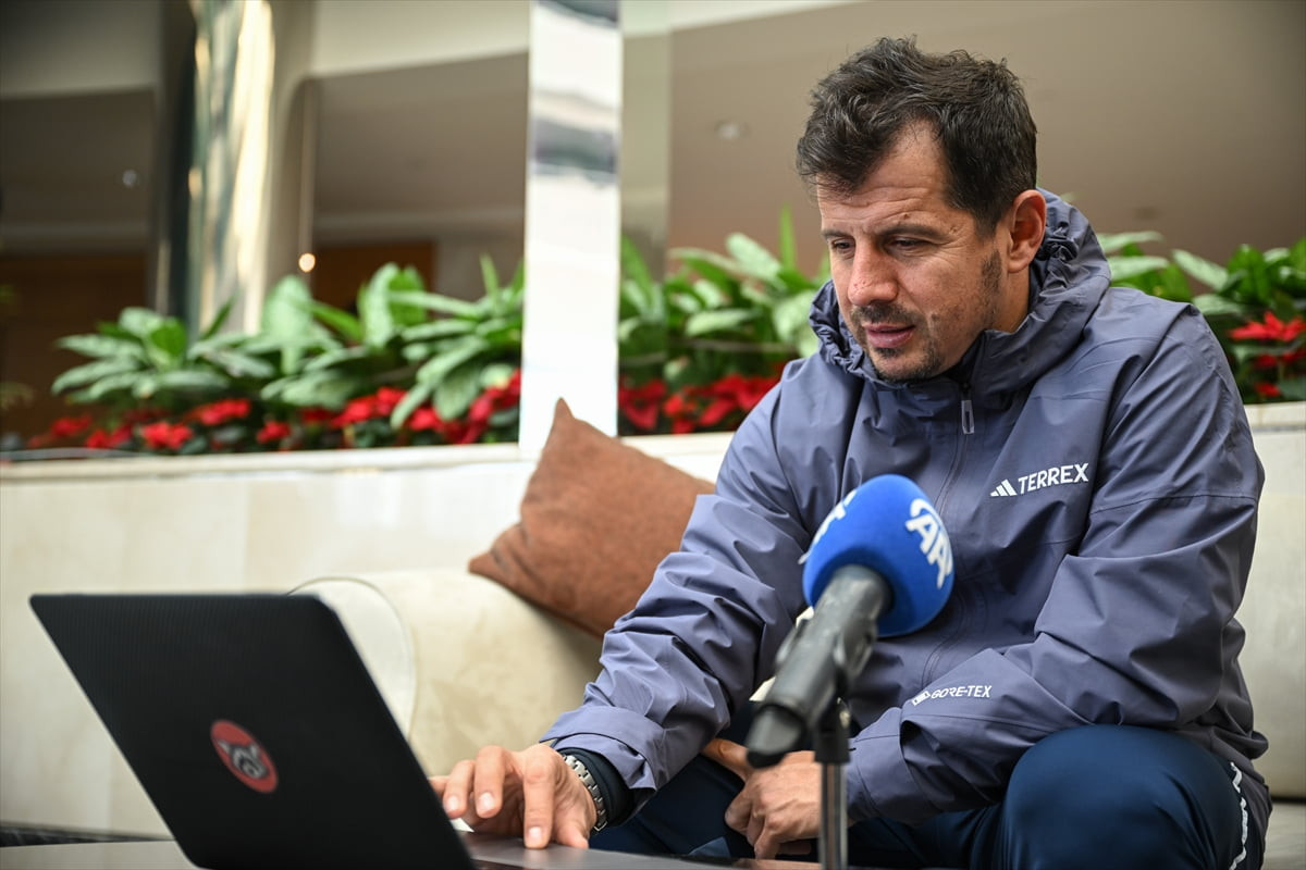 Süper Lig ekiplerinden Kasımpaşa'nın teknik direktörü Emre Belözoğlu, Anadolu Ajansının (AA)...