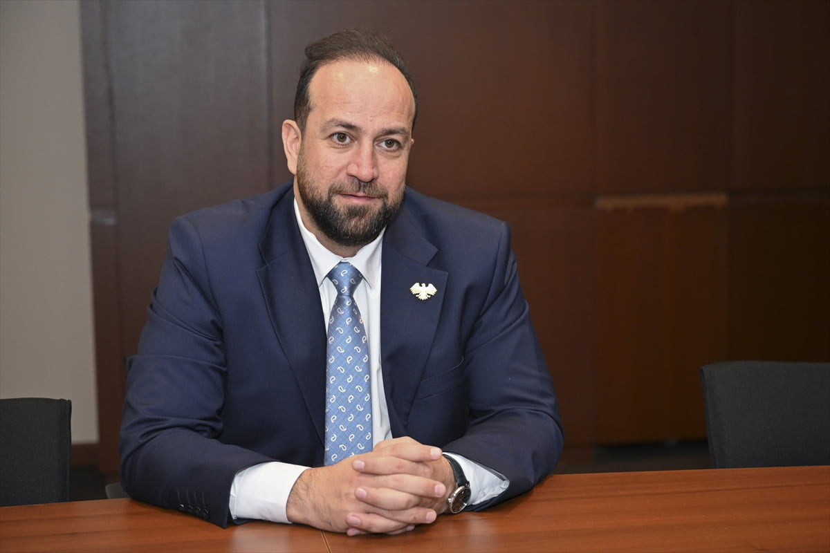 Suriye Enformasyon Bakanı Hamza Mustafa, Cumhurbaşkanlığı Külliyesi'nde Anadolu Ajansı (AA)...