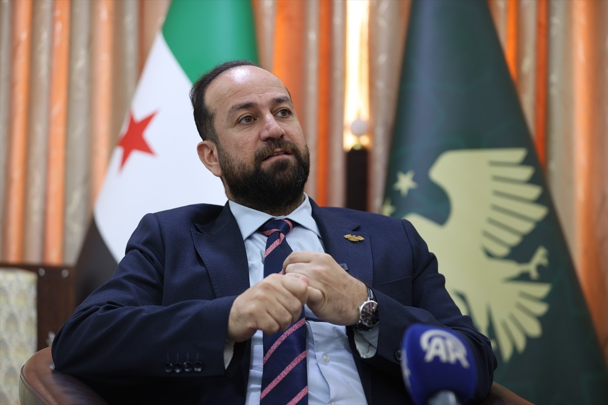 Suriye Enformasyon Bakanı Hamza Mustafa, Suriye’de SDG adını kullanan terör örgütü PKK/YPG’nin...