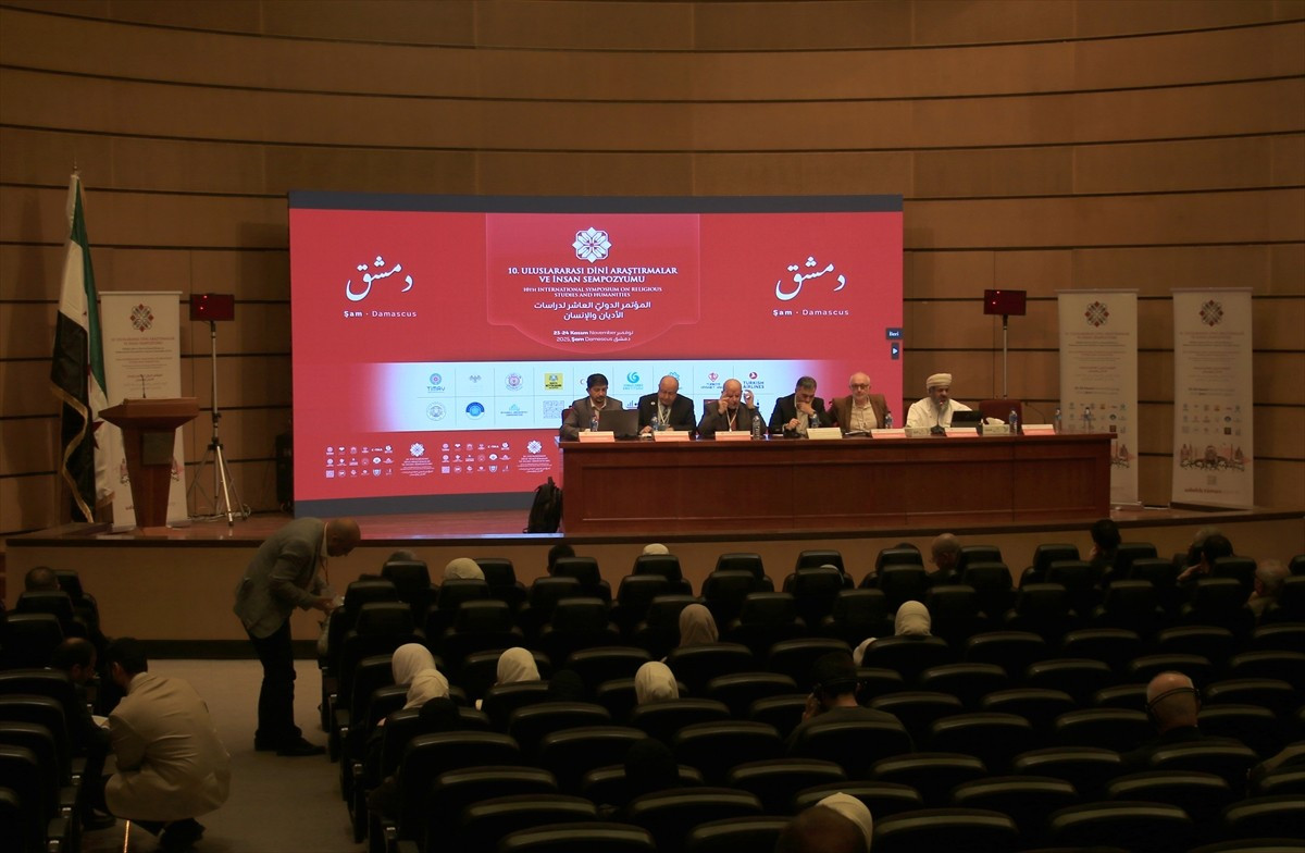 Suriye'nin başkenti Şam'da düzenlenen 10. Uluslararası Dini Araştırmalar ve İnsani Değerler...