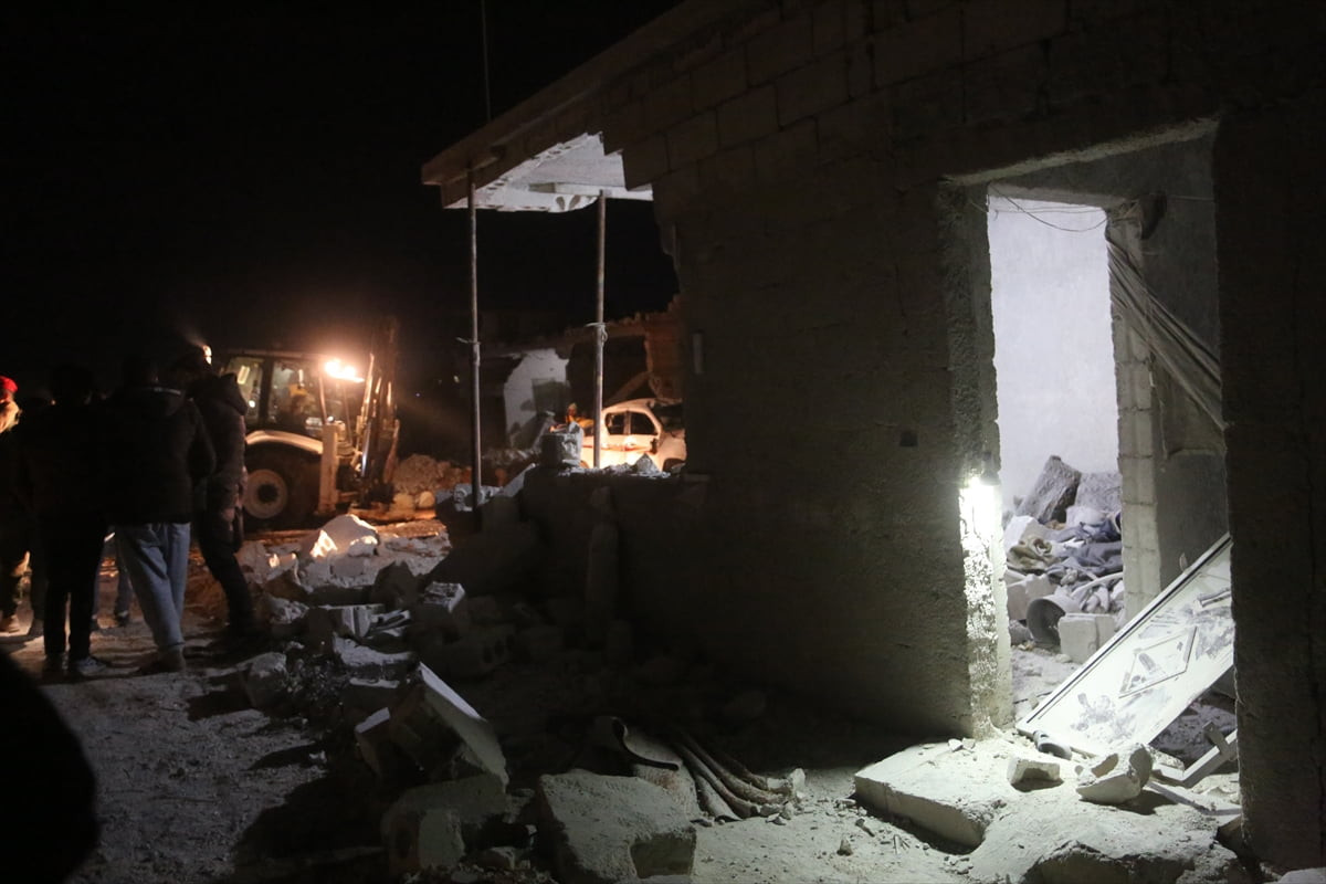 Suriye'nin Halep kentinin batı kırsalındaki Etarib ilçesinde savaş kalıntılarının infilak etmesi...