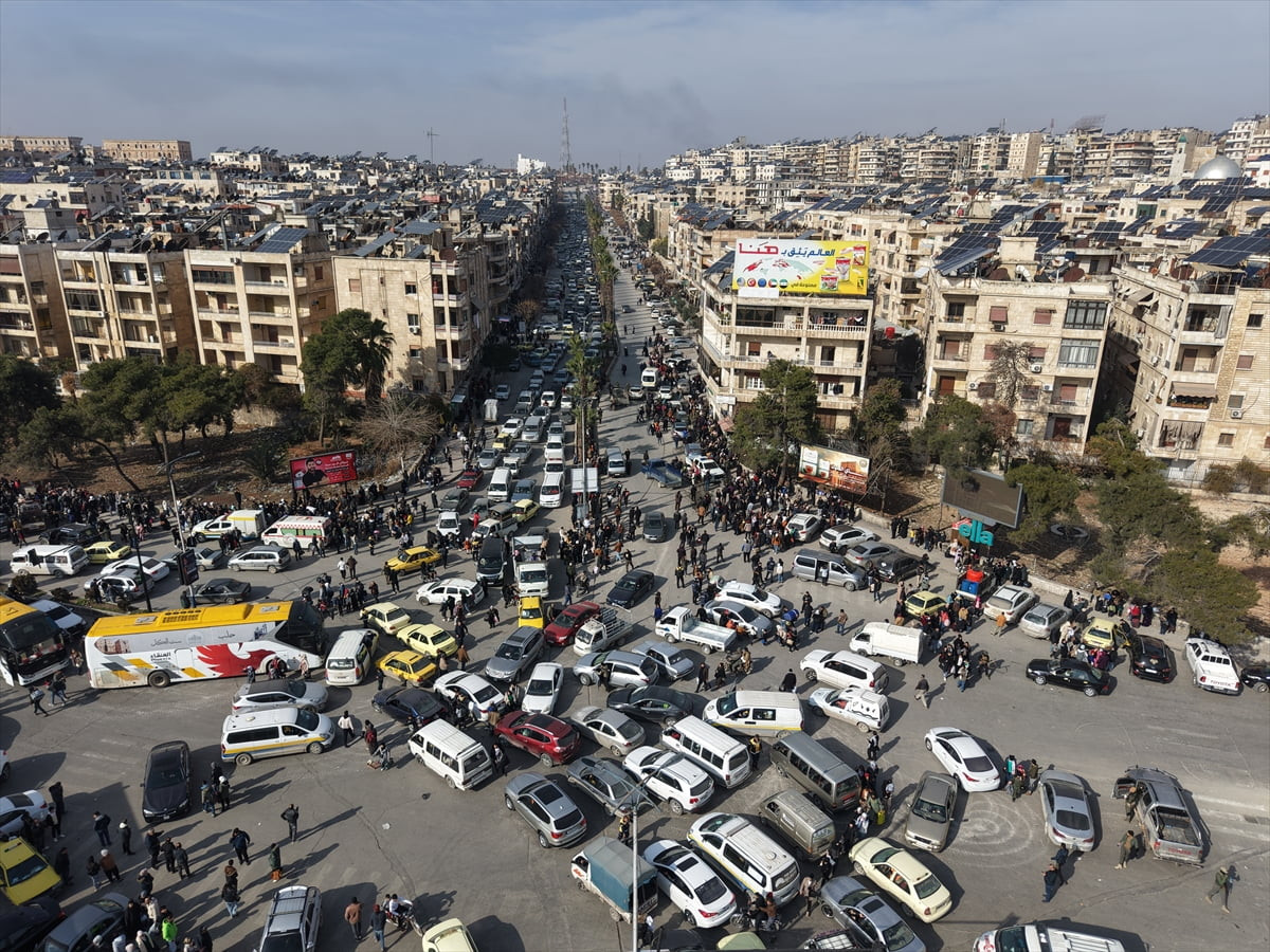 Suriye'nin Halep vilayetinde, terör örgütü PKK/YPG’nin başlattığı çatışmalar nedeniyle binlerce...