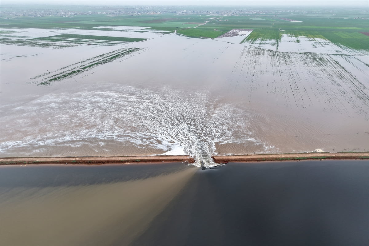 Suriye’nin kuzeybatısındaki İdlib iline bağlı Ebu Zuhur’un doğusundaki Cezraya beldesinde bulunan...