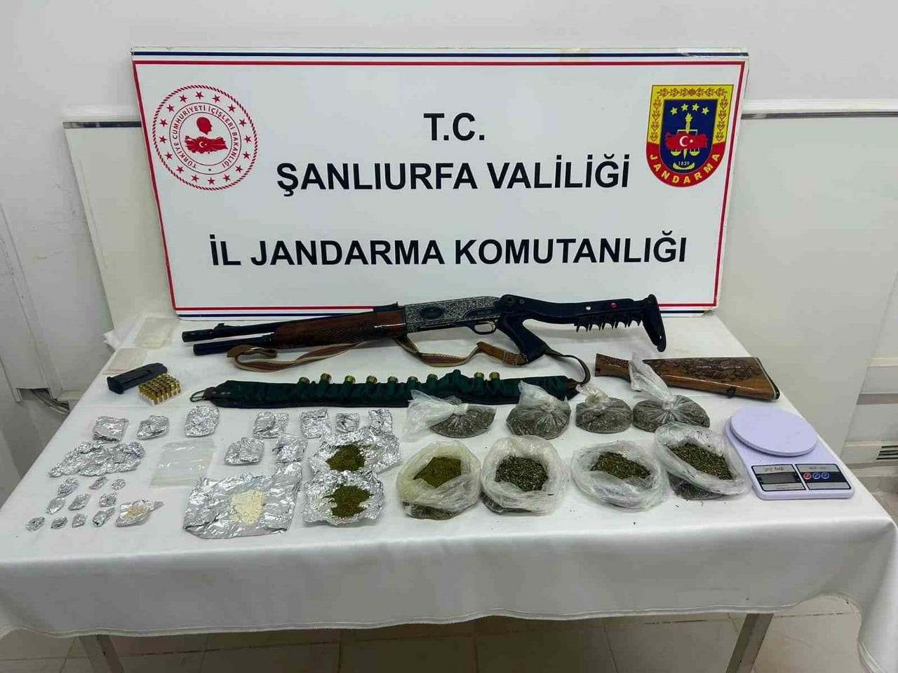 SURUÇ'TA UYUŞTURUCU OPERASYONU