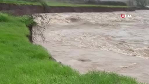 Susurluk Çayı'nda sular yükseldi