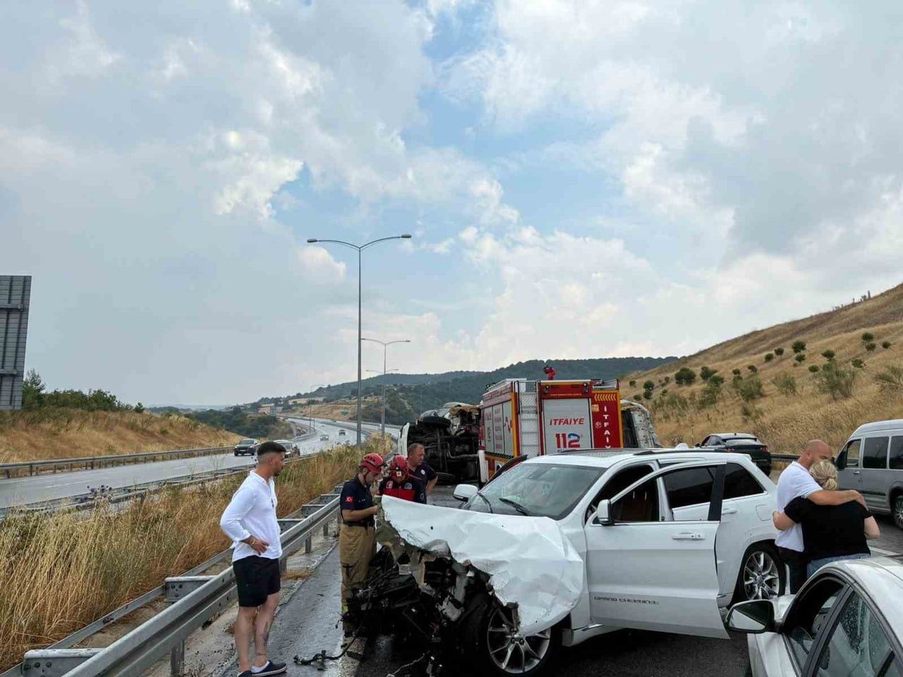 SUSURLUK'TA OTOYOLDA CİP İLE KAMYON ÇARPIŞTI: 1 YARALI