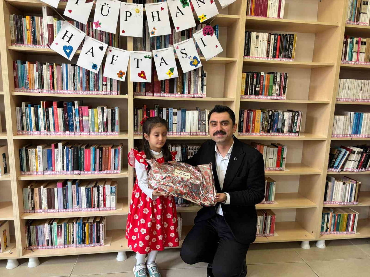 SUSUZ’DA KÜTÜPHANE HAFTASI COŞKUSU: “İYİLEŞTİREN KÜTÜPHANE” TEMASIYLA ANLAMLI...