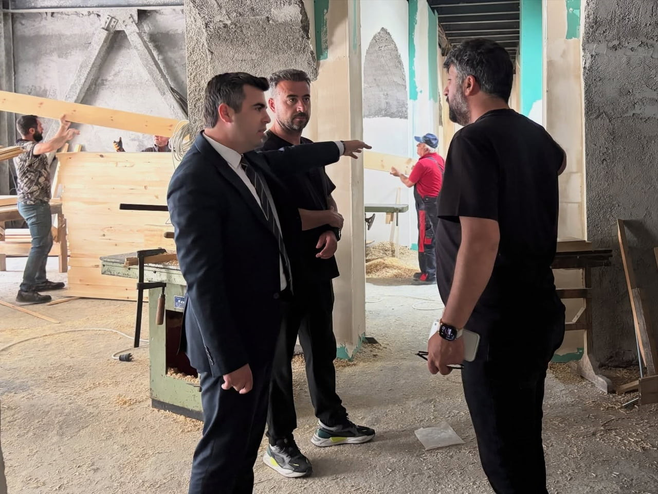 SUSUZ’DA YENİ HÜKÜMET KONAĞI RESTORASYONU SÜRÜYOR: KAYMAKAM ÖZTÜRK ÇALIŞMALARI YERİNDE...