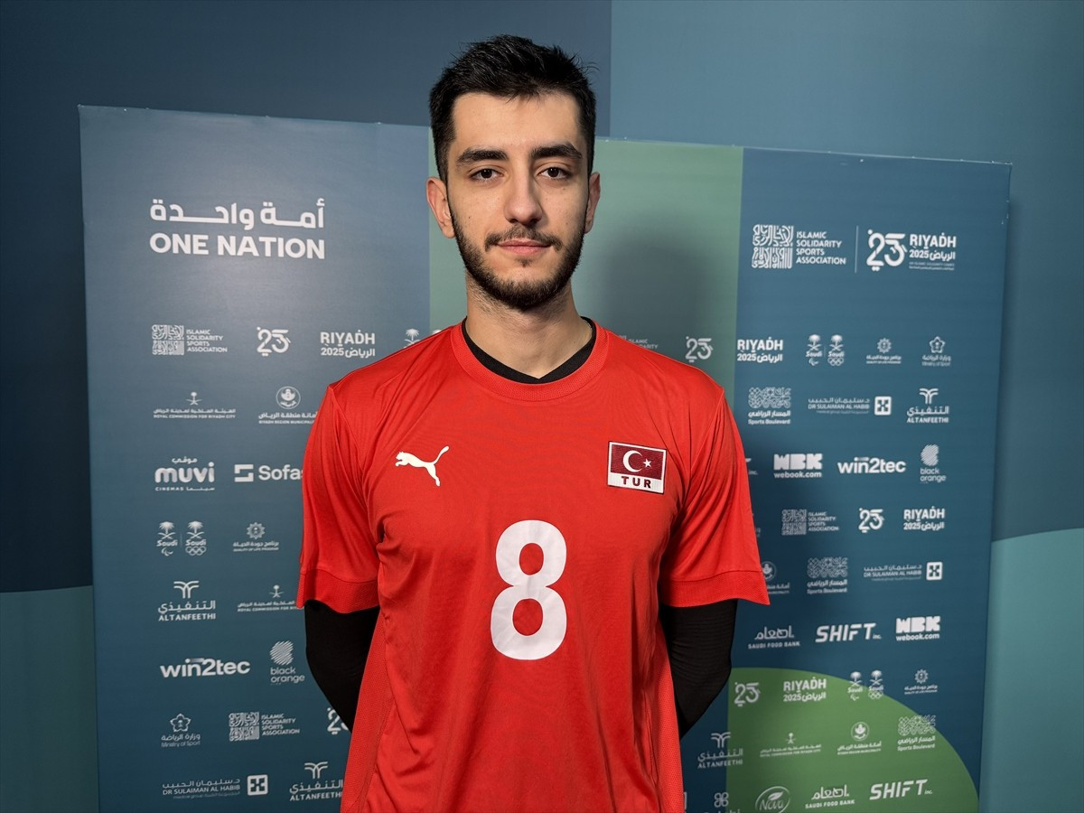 Suudi Arabistan'da düzenlenen 6. İslami Dayanışma Oyunları'nda mücadele eden A Milli Erkek...