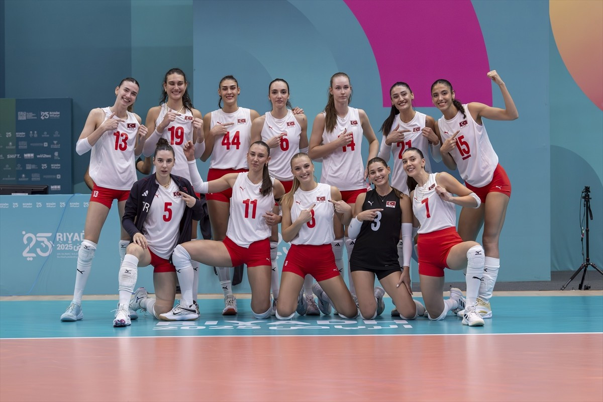  Suudi Arabistan'ın başkenti Riyad'da düzenlenen 6. İslami Dayanışma Oyunları'nda Kadın Voleybol...