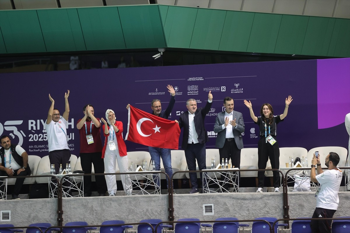 Suudi Arabistan'ın başkenti Riyad'da düzenlenen 6. İslami Dayanışma Oyunları'nda Türkiye, yüzme...