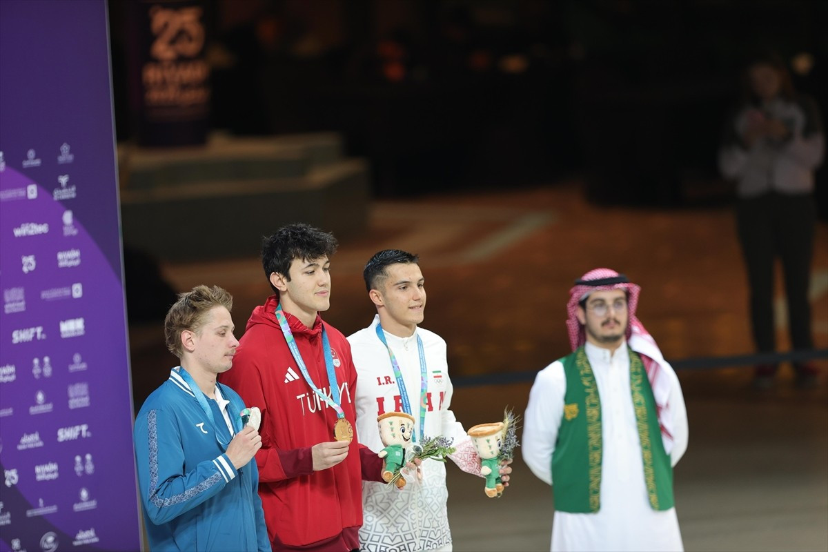 Suudi Arabistan'ın başkenti Riyad'da düzenlenen 6. İslami Dayanışma Oyunları'nda Türkiye, yüzme...