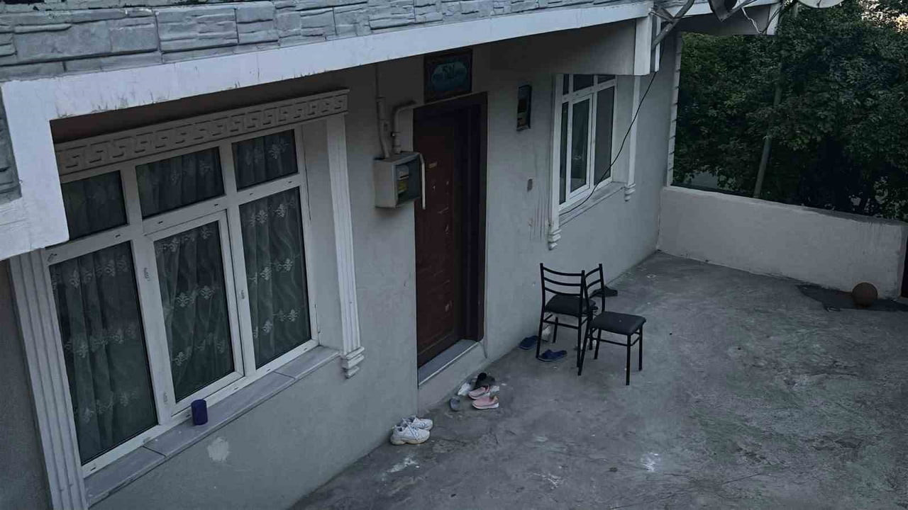 T. ÇİFTİNİN EVİ