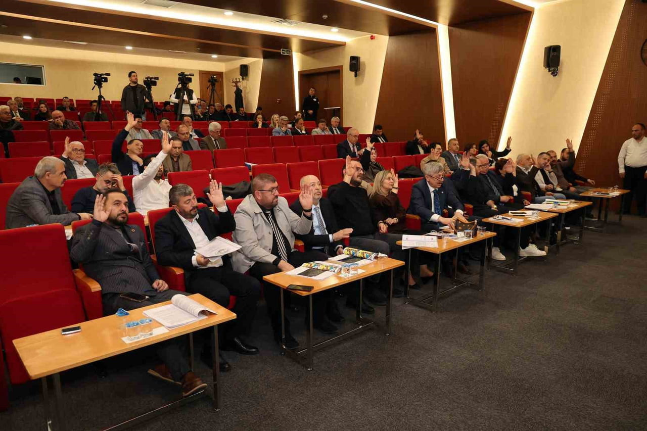 TALAS BELEDİYE MECLİSİ TOPLANARAK GÜNDEMİNDE BULUNAN MADDELERİ KARARA BAĞLADI.