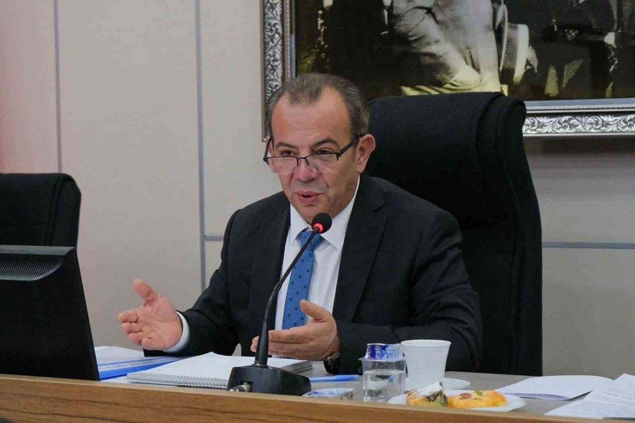 TANJU ÖZCAN