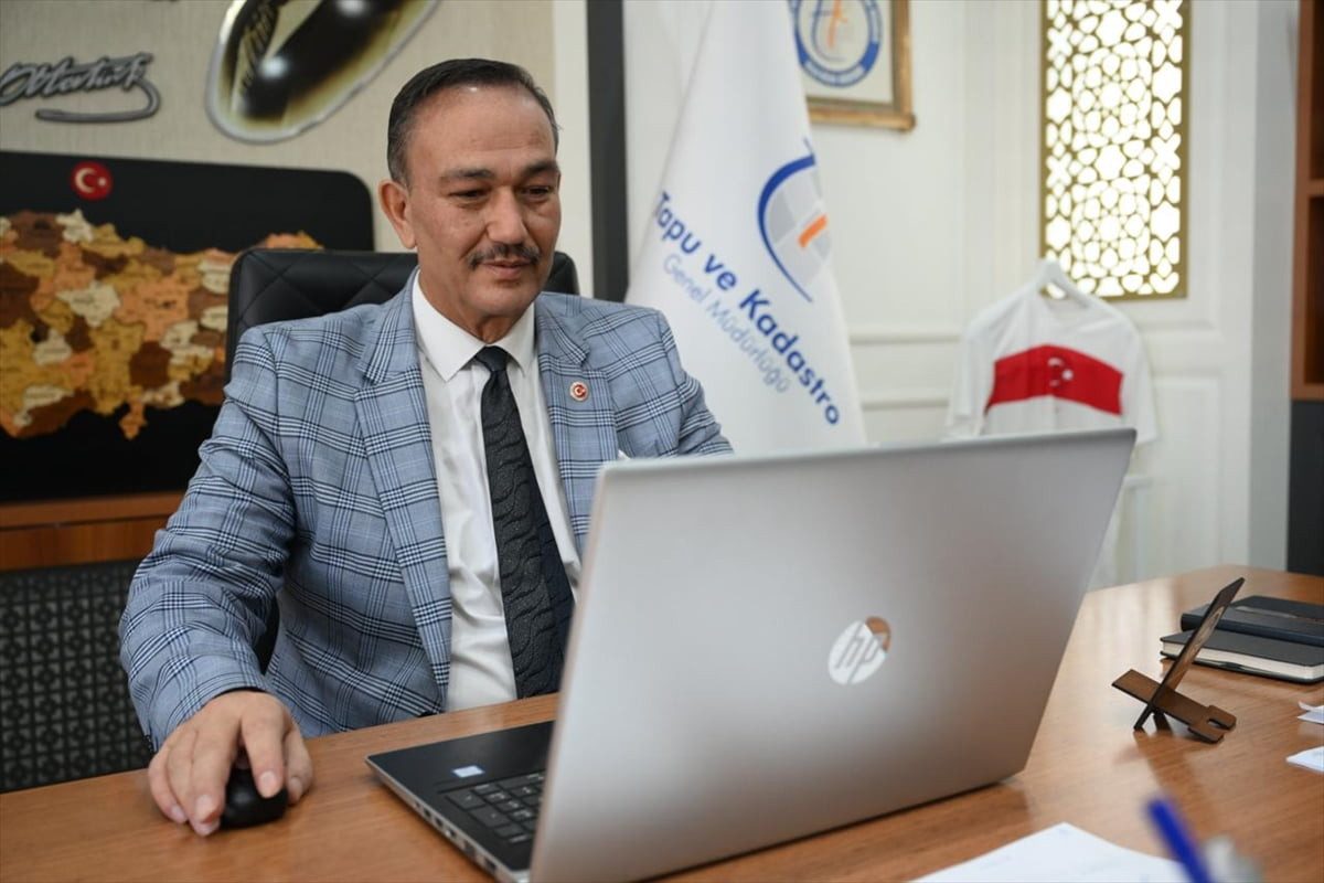 Tapu ve Kadastro Edirne Bölge Müdürü Hayrullah Akdemir, Anadolu Ajansının (AA) gözünden 2025'e...