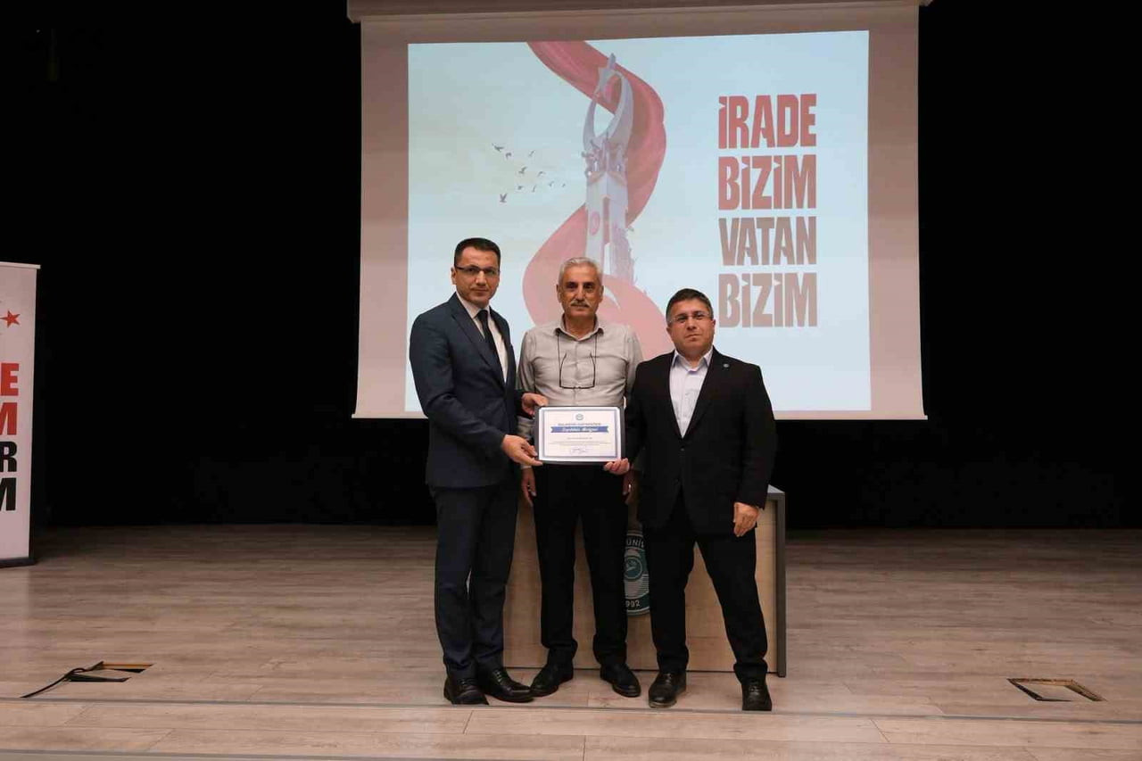 TARİHİ AÇIDAN 15 TEMMUZ'UN ÖNEMİ BAÜN'DE KONUŞULDU