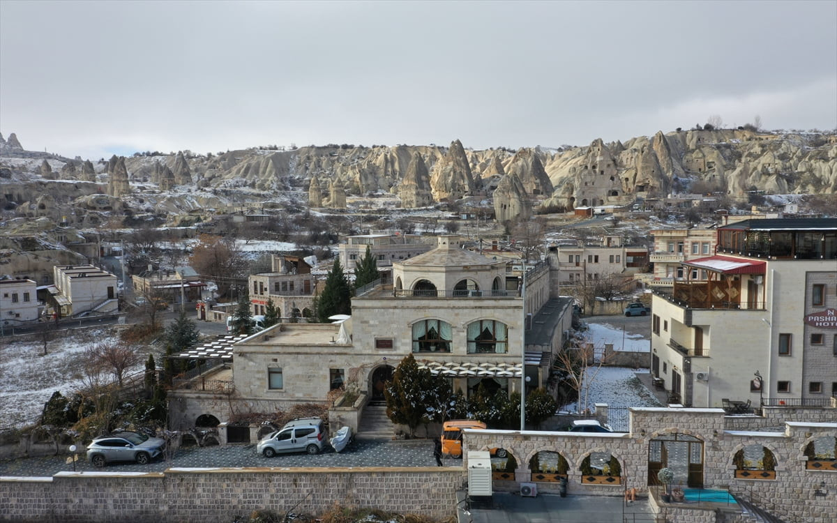  Tarihi, kültürel ve doğal güzellikleriyle UNESCO Dünya Mirası Listesi'ndeki Kapadokya, yeni yılı...