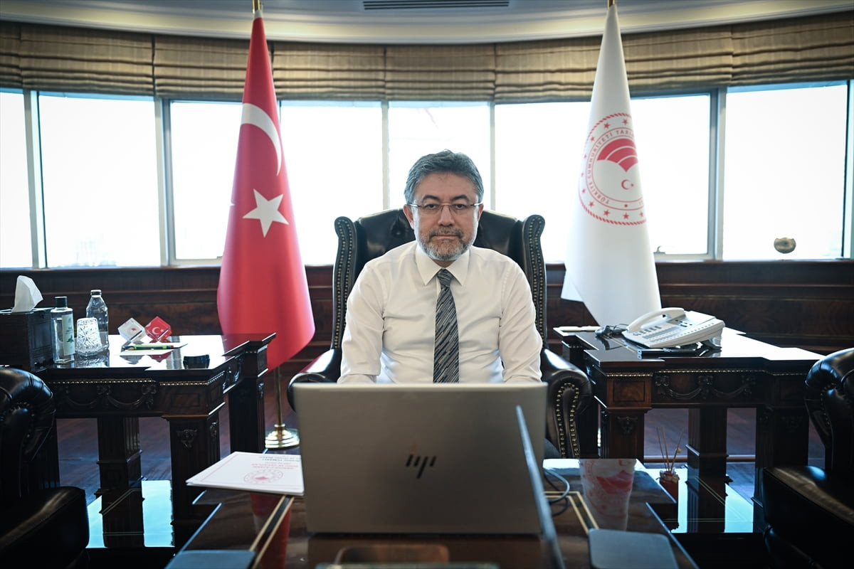 Tarım ve Orman Bakanı İbrahim Yumaklı, Anadolu Ajansı Podcast'e Türkiye'de iklim değişikliğinin...