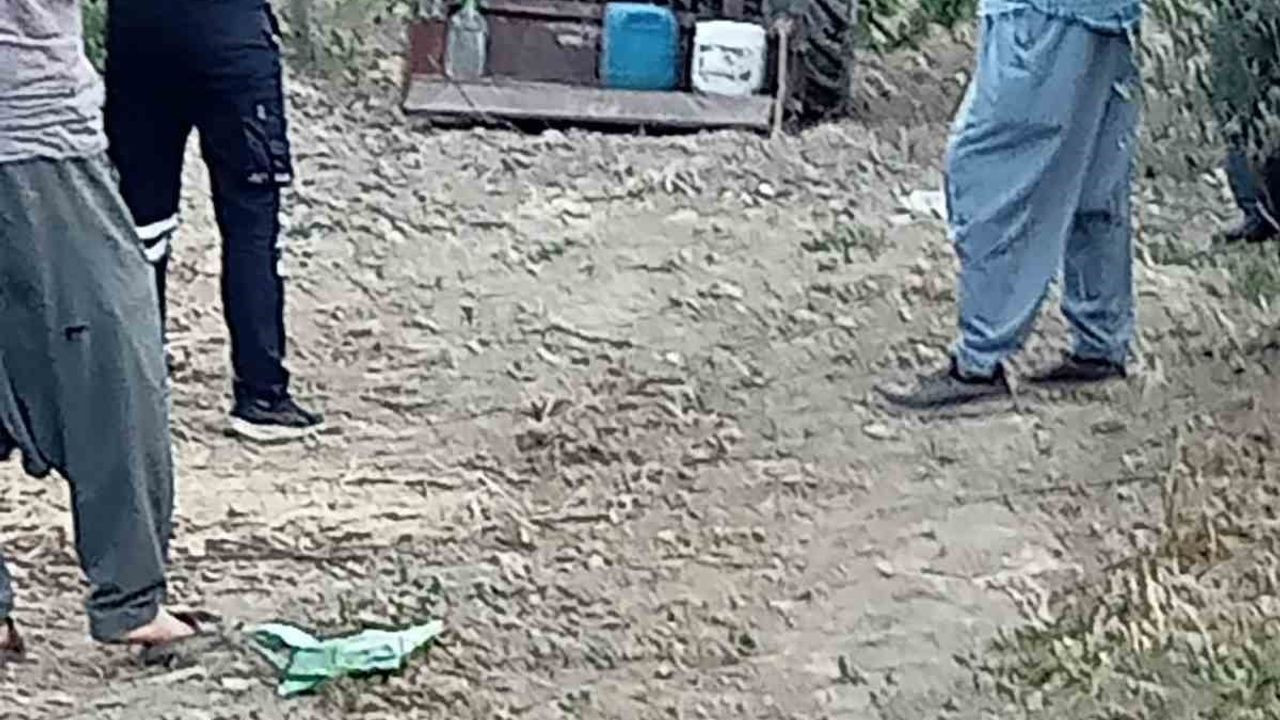 Tarsus’ta Traktör Kazası: 70 Yaşındaki Adam Hayatını Kaybetti