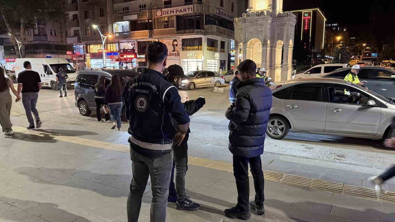 Tatvan'da huzur uygulaması: 1 gözaltı