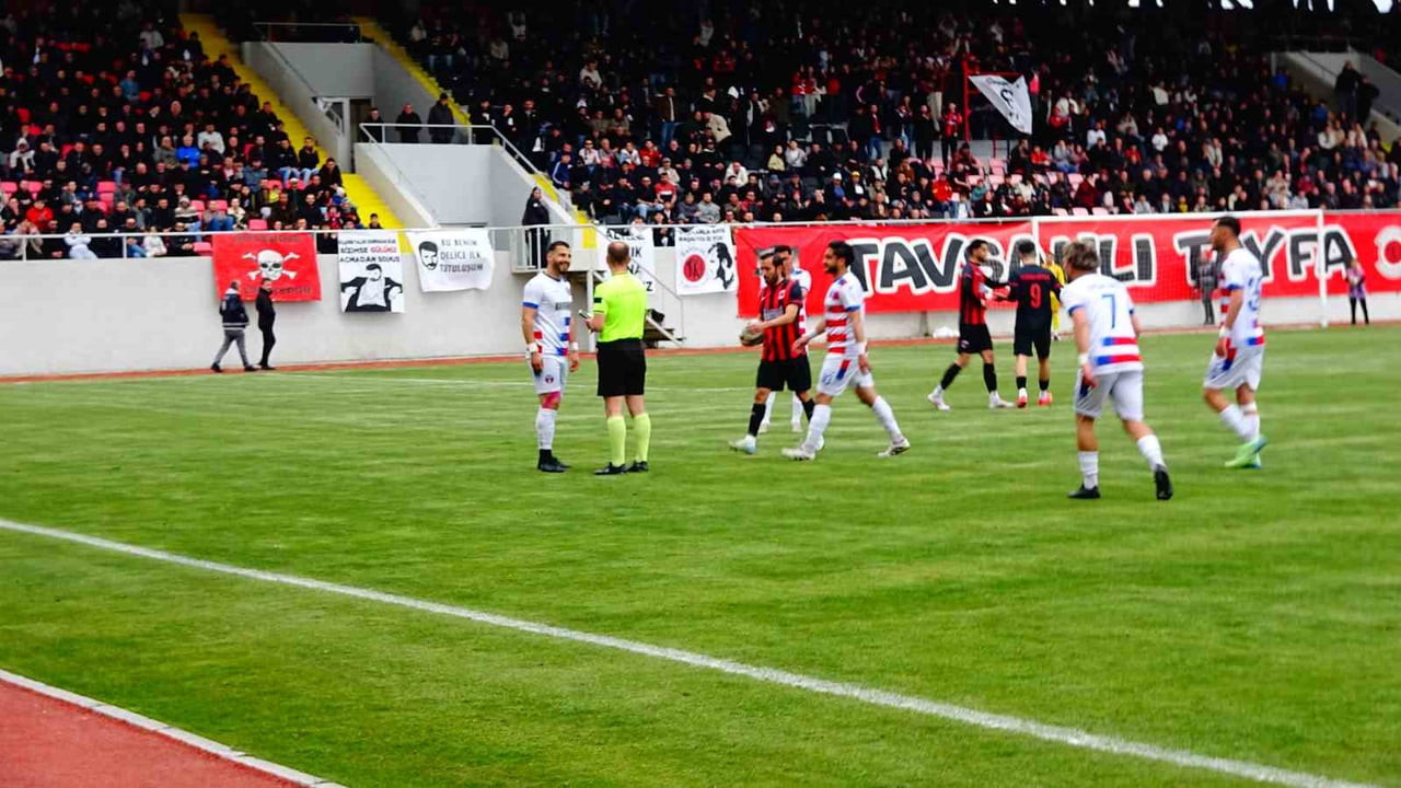 TAVŞANLI DERBİSİNDE KAZANAN ÇIKMADI