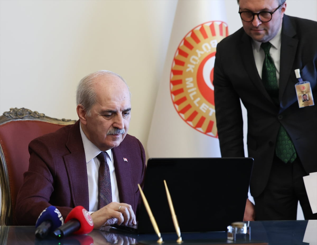 TBMM Başkanı Numan Kurtulmuş, Anadolu Ajansının (AA) gözünden 2025'e damga vuran olaylara ve...
