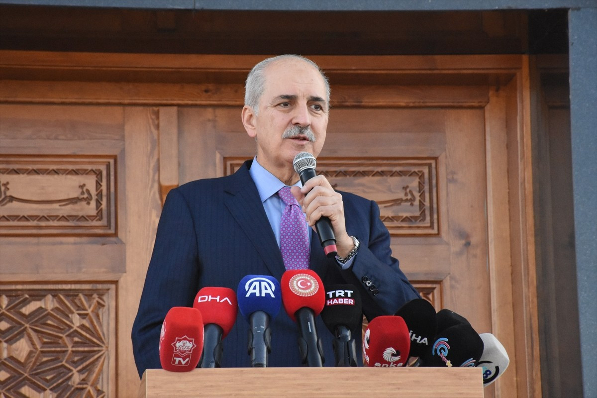 TBMM Başkanı Numan Kurtulmuş, çeşitli programlara katılmak üzere geldiği Aksaray'da, Hz. Ali Şifa...