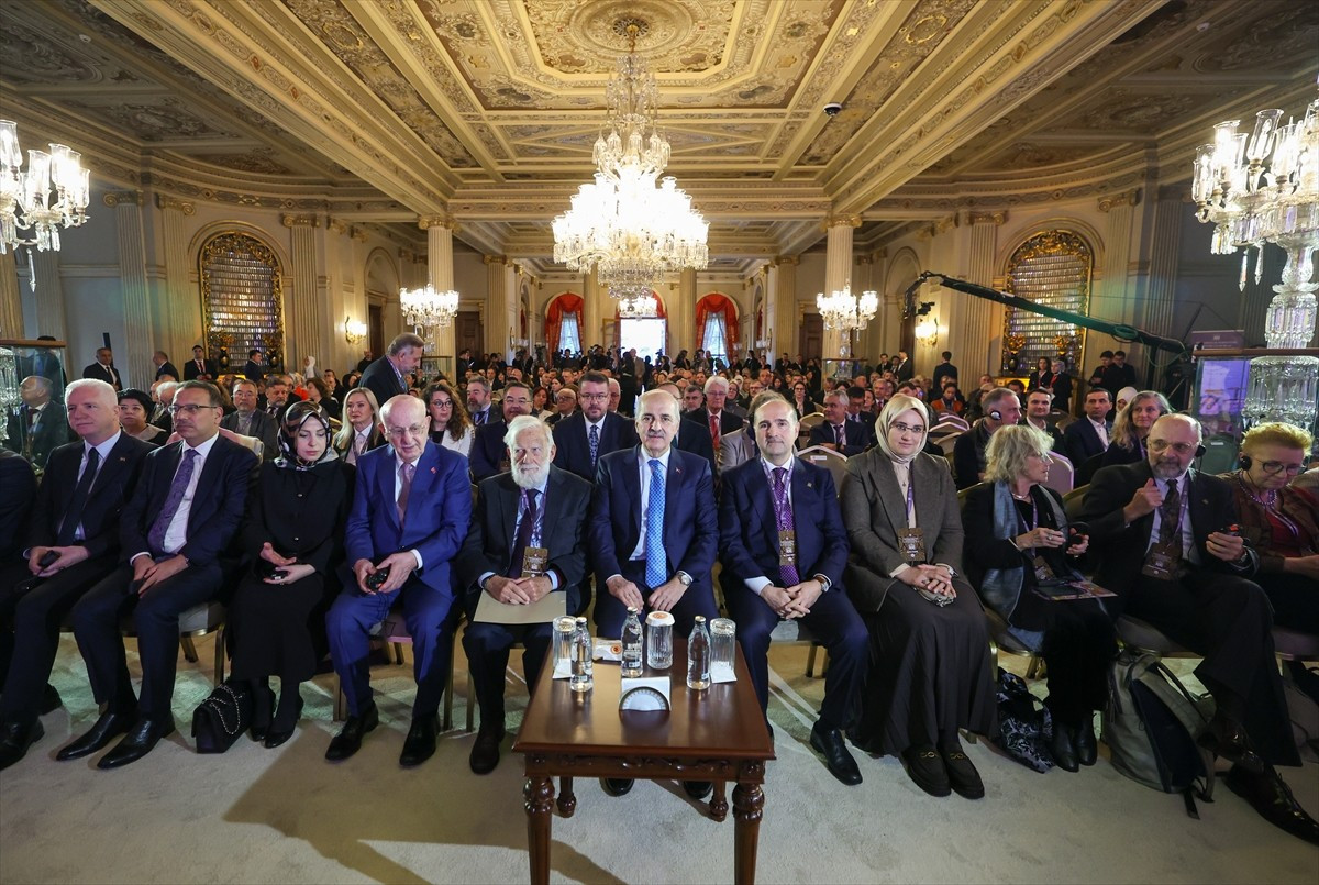 TBMM Başkanı Numan Kurtulmuş, Dolmabahçe Sarayı'nda düzenlenen Milli Sarayların Yüzyılı...