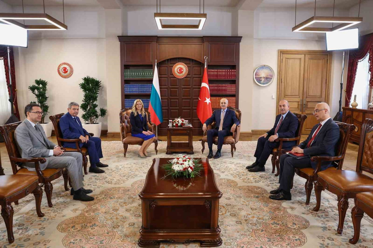 TBMM BAŞKANI NUMAN KURTULMUŞ, NATO PARLAMENTER ZİRVESİ DOLAYISIYLA İSTANBUL’DA BULUNAN BULGARİSTAN...