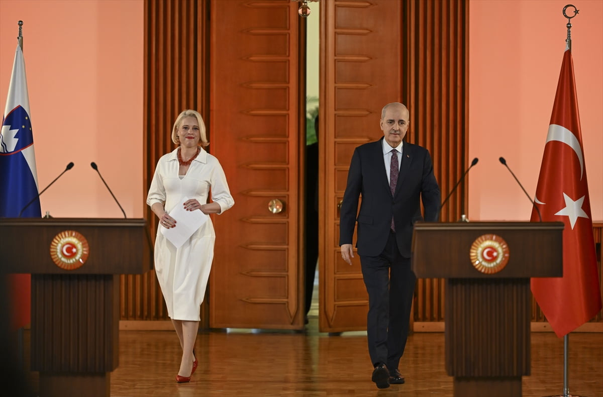 TBMM Başkanı Numan Kurtulmuş (sağda), Slovenya Ulusal Meclis Başkanı Urska Klakocar Zupancic...