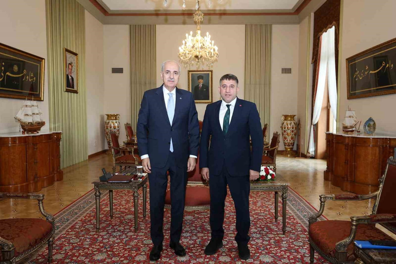 TBMM BAŞKANI NUMAN KURTULMUŞ (SOLDA) VE BELEDİYE BAŞKANI İSA TÜRKCAN (SAĞDA)