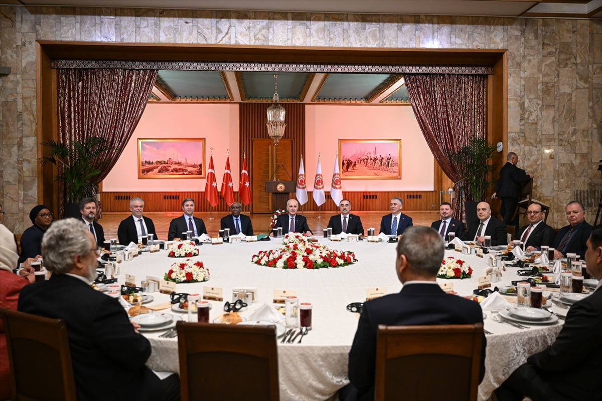 TBMM Başkanı Numan Kurtulmuş, TBMM Tören Salonu’nda, Ankara’daki yabancı misyon şefleri ve...
