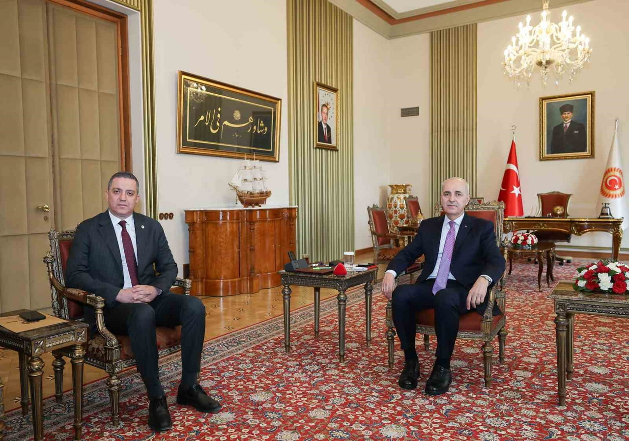 TBMM BAŞKANI NUMAN KURTULMUŞ, TÜRKİYE BAROLAR BİRLİĞİ (TBB) BAŞKANI ERİNÇ SAĞKAN VE BERABERİNDEKİ...