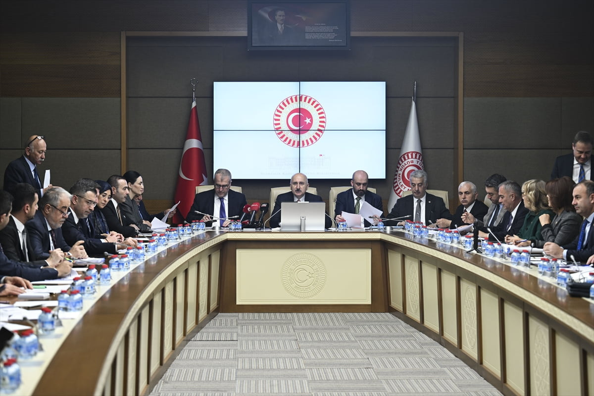 TBMM Bayındırlık, İmar, Ulaştırma ve Turizm Komisyonunda, fahiş site aidatlarına yönelik...