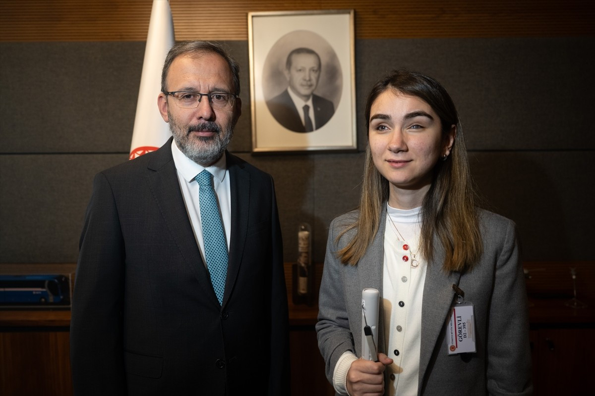 TBMM Engelli Bireylerin Sorunlarını Araştırma Komisyonu Başkanı AK Parti İzmir Milletvekili Mehmet...