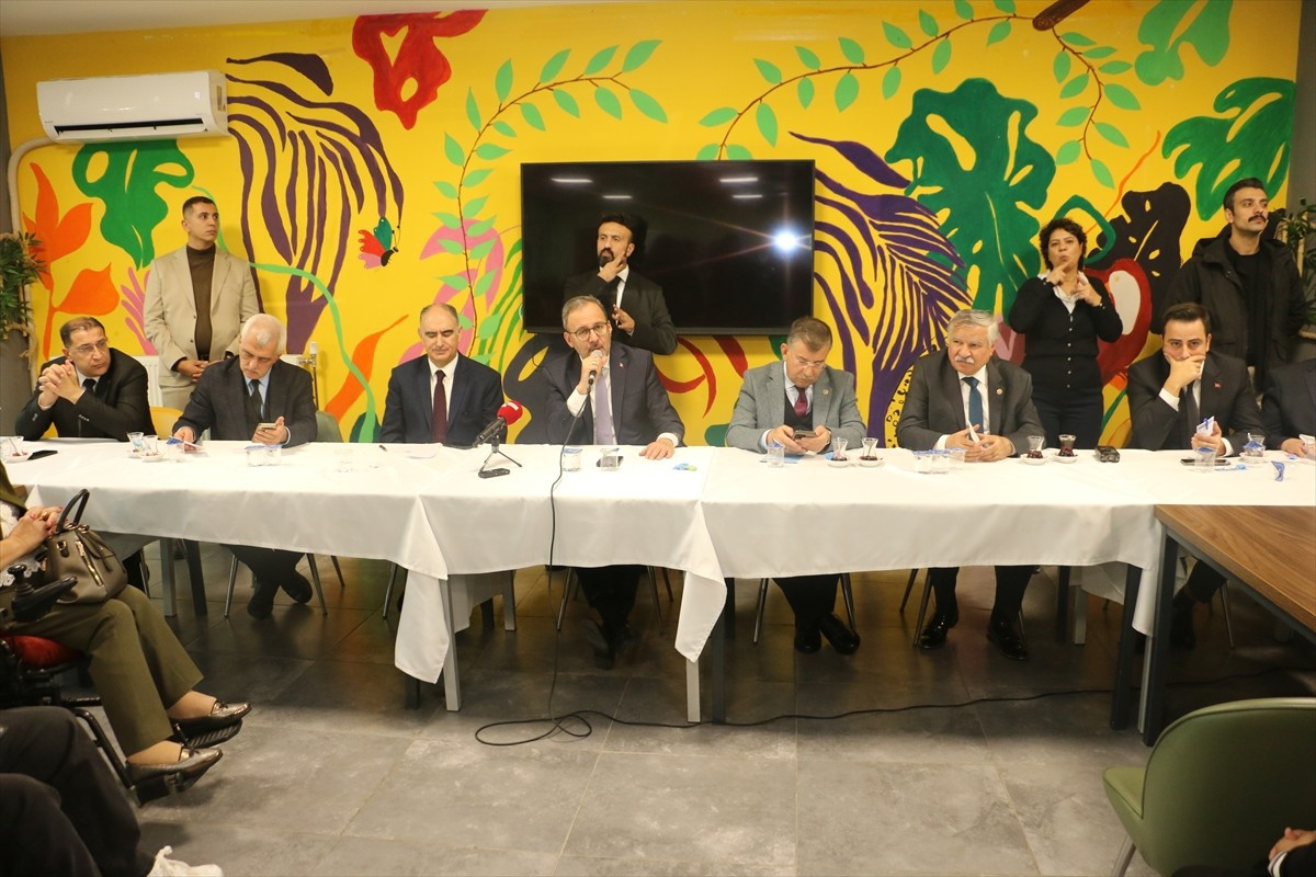 TBMM Engelli Bireylerin Sorunlarını Araştırma Komisyonu, Manisa'nın Kula ilçesinde engelliler ile...