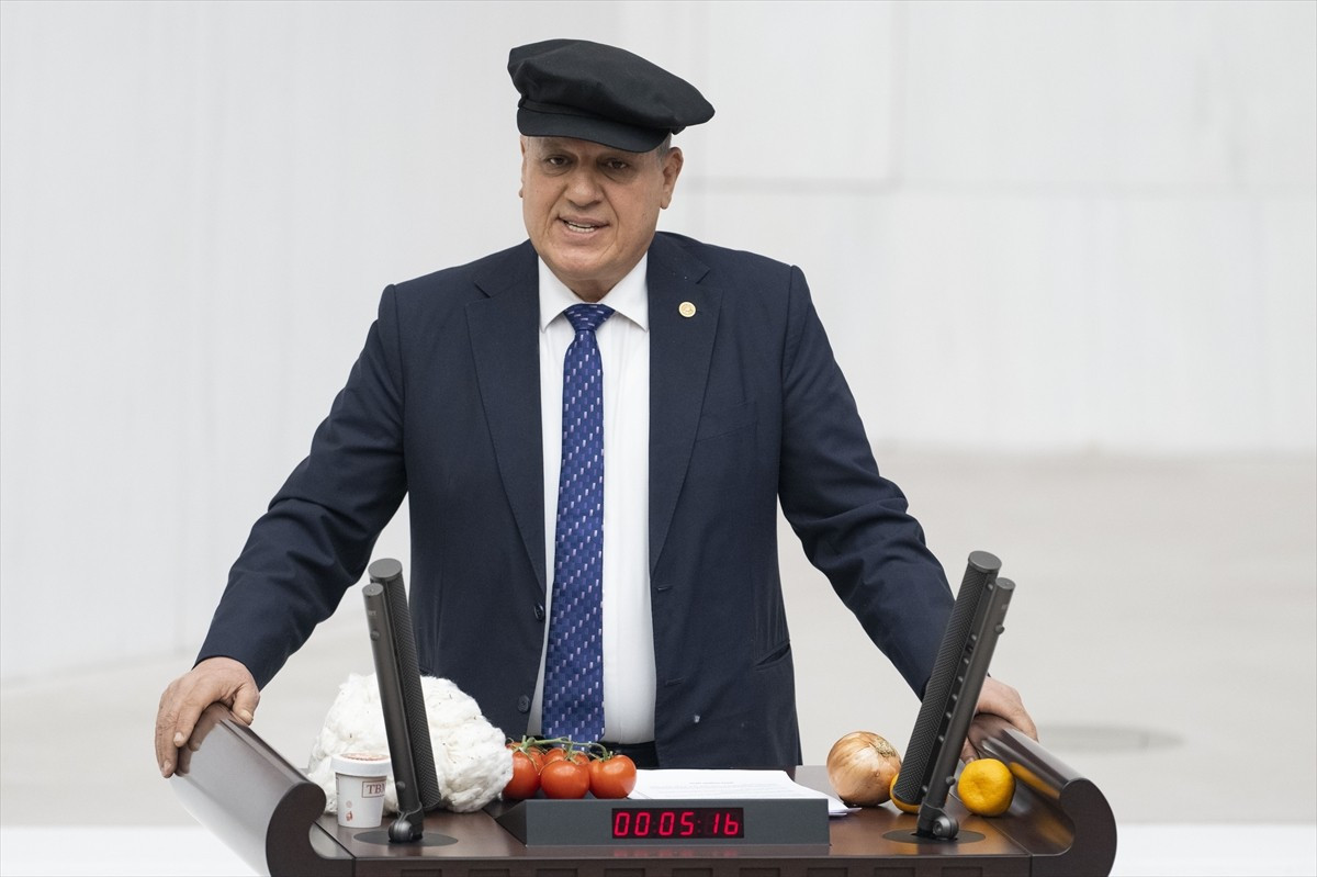 TBMM Genel Kurulu'nda, Çevre, Şehircilik ve İklim Değişikliği Bakanlığı ile Tarım ve Orman...