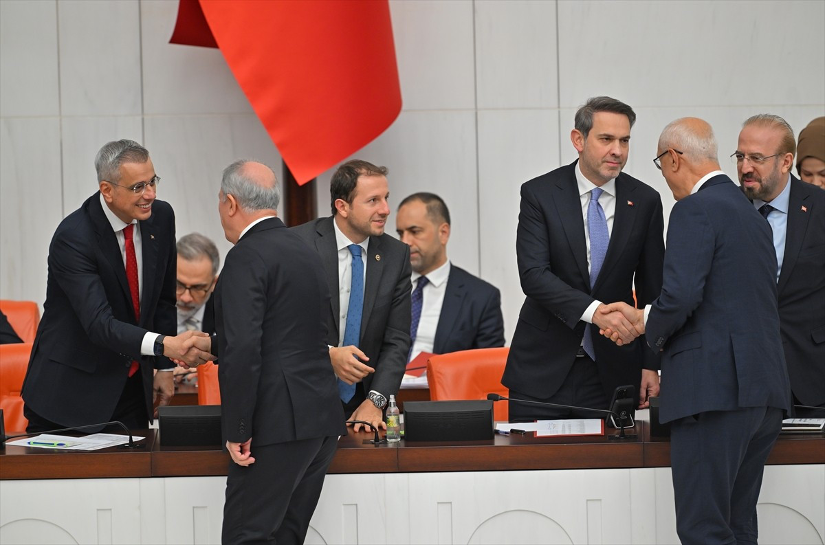 TBMM Genel Kurulu'nda, Sağlık Bakanlığı ile Enerji ve Tabii Kaynaklar Bakanlığının 2026 yılı...