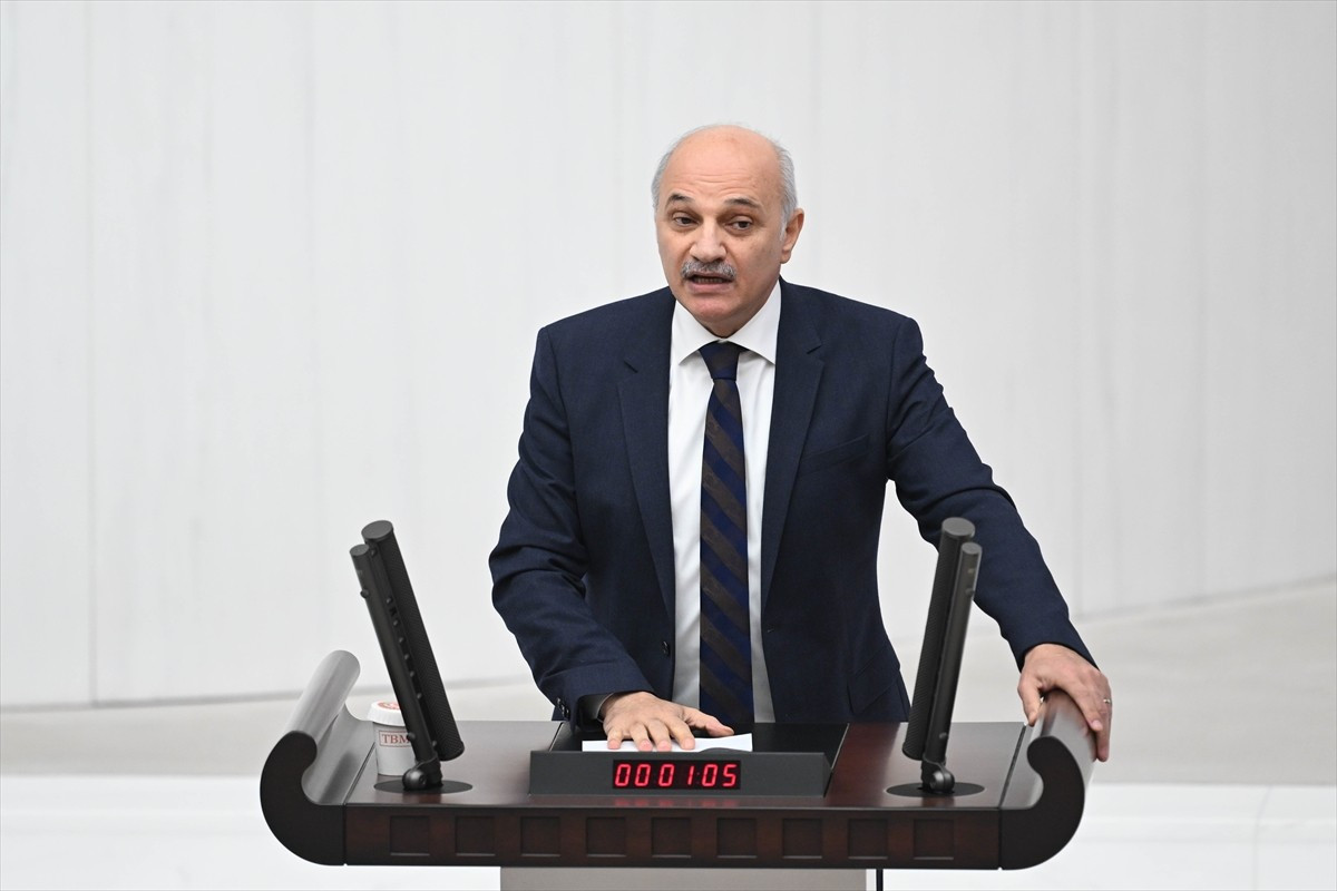 TBMM Genel Kurulunda, Meclis, Adalet Bakanlığı ile Dışişleri Bakanlığının 2026 yılı bütçelerinin...