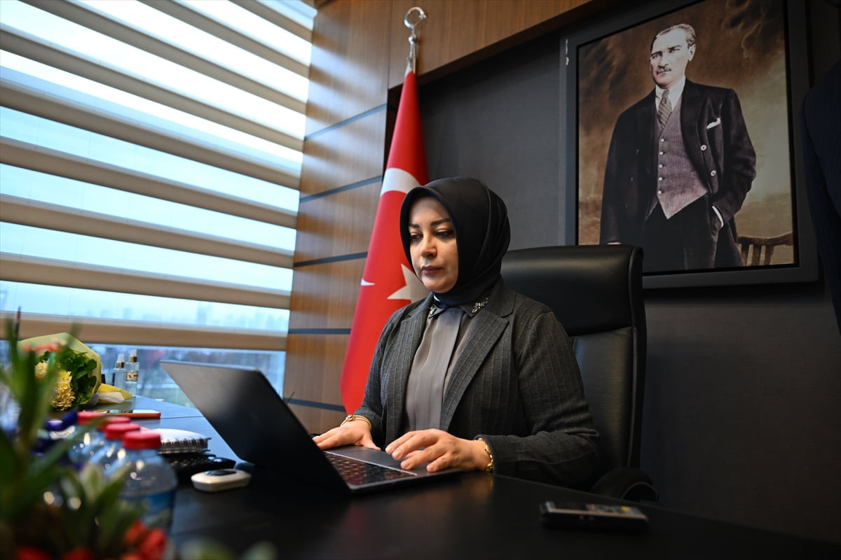 TBMM Kadın Erkek Fırsat Eşitliği Komisyonu (KEFEK) Başkanı ve AK Parti Sakarya Milletvekili Çiğdem...