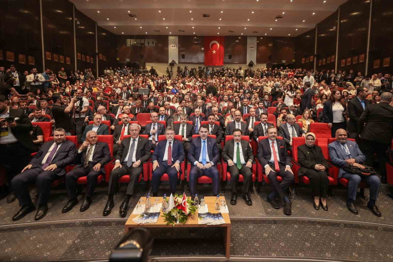 TBMM MİLLİ SAVUNMA KOMİSYONU BAŞKANI VE AK PARTİ KAYSERİ MİLLETVEKİLİ HULUSİ AKAR’IN BAŞKANLIĞINI...