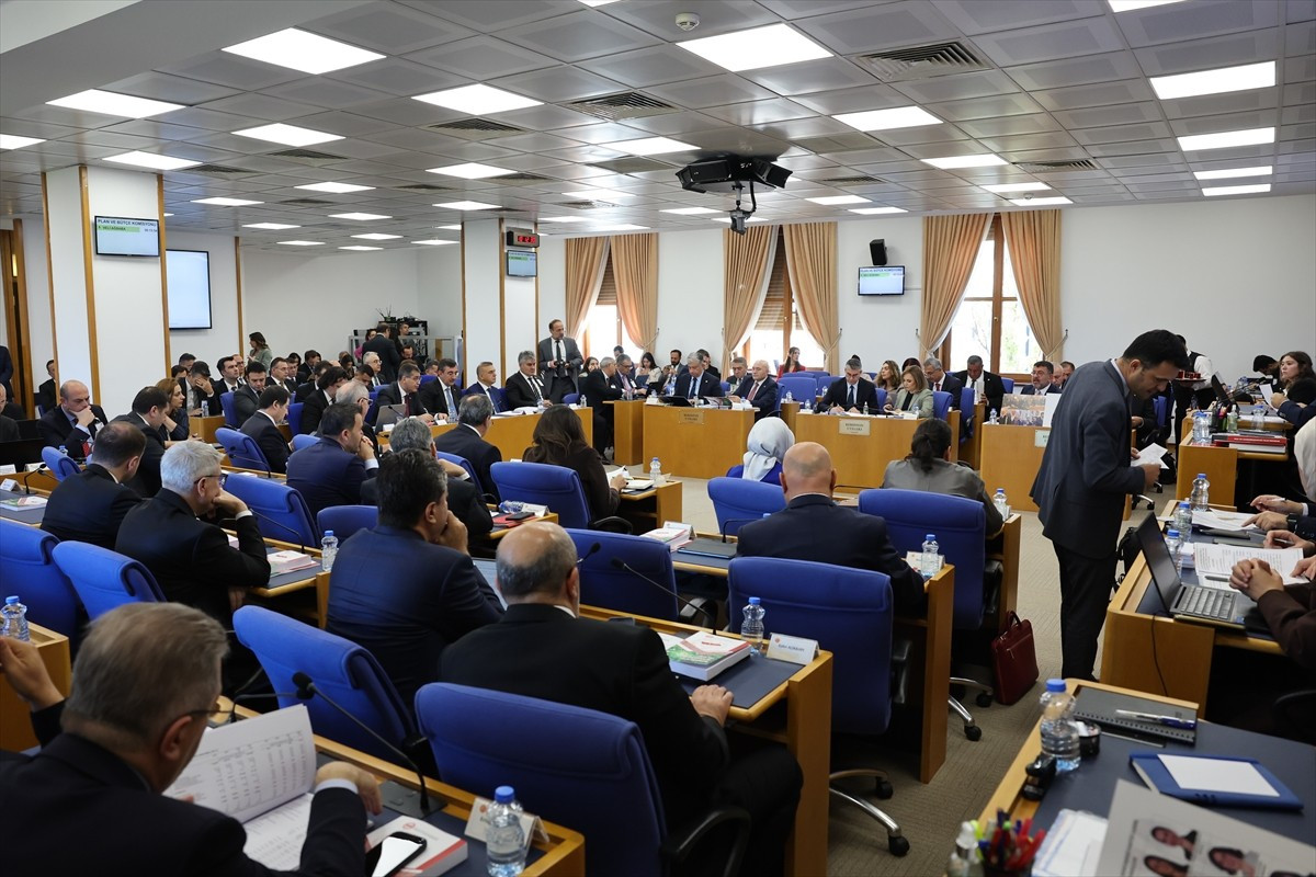 TBMM Plan ve Bütçe Komisyonunda, 2026 Yılı Merkezi Yönetim Bütçe Kanunu Teklifi ve 2024 Yılı...