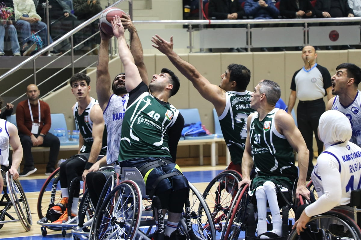 Tekerlekli Sandalye Basketbol Süper Ligi'nin 6. haftasında Şanlıurfa Büyükşehir Belediye...