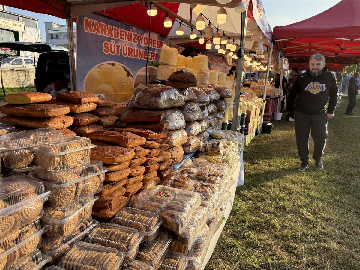 Tekirdağ Karadeniz İlleri Kültür, Yardımlaşma ve Dayanışma Derneğince düzenlenen "2. Hamsi ve...