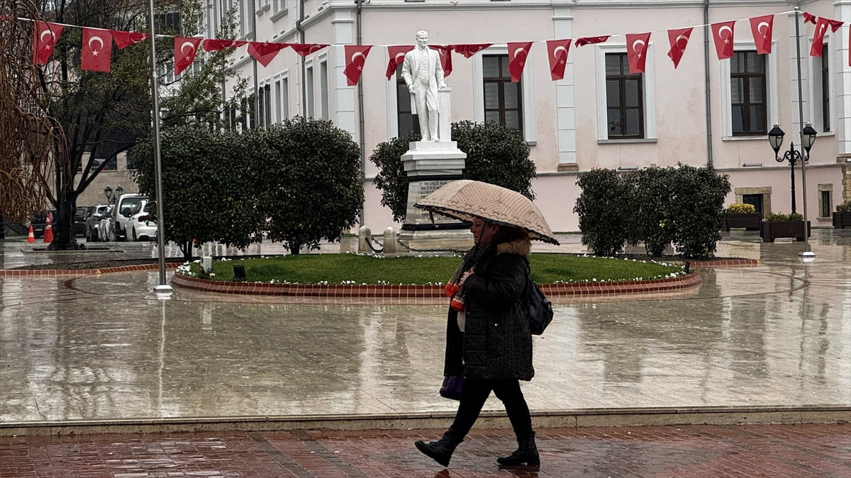 Tekirdağ'da sağanak etkili oldu.