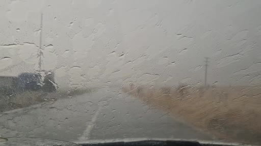 Tekirdağ'da şiddetli yağış: Göz gözü görmedi, sürücüler yolda beklemek zorunda kaldı