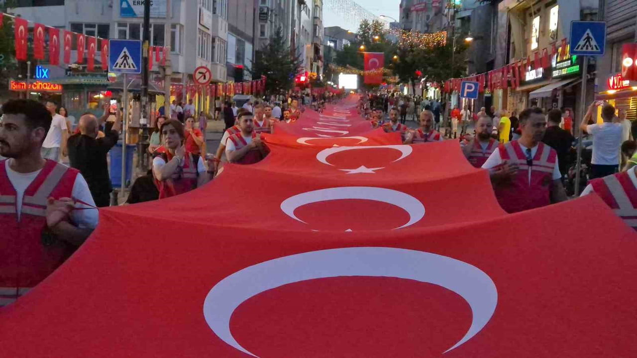 TEKİRDAĞ'IN SÜLEYMANPAŞA İLÇESİNDE 15 TEMMUZ DEMOKRASİ VE MİLLİ BİRLİK GÜNÜ KAPSAMINDA DÜZENLENEN...