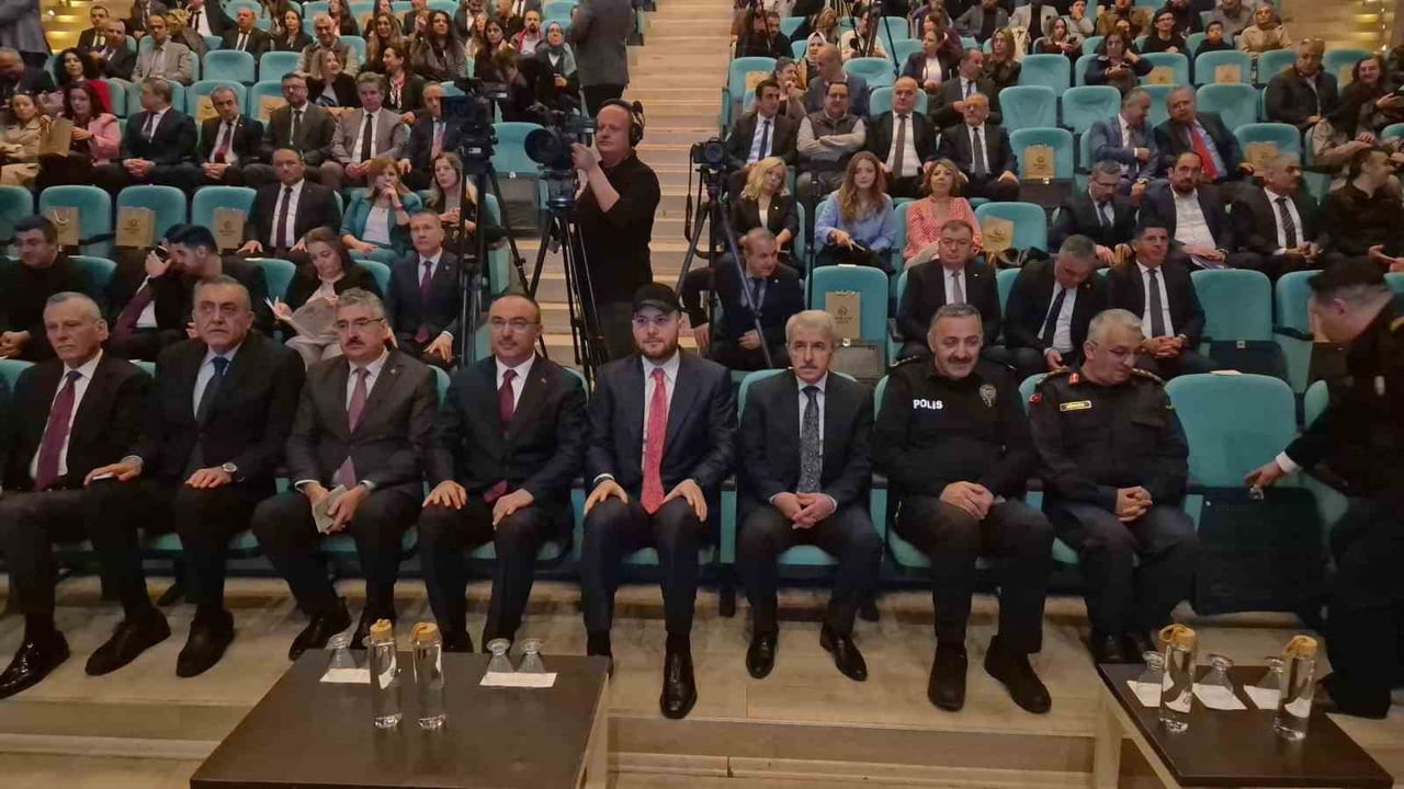 TEKİRDAĞ’DA DÜZENLENEN SIFIR ATIK ÇALIŞTAYI’NDA ÇEVRE SORUNLARI, SU KAYNAKLARININ KORUNMASI VE...